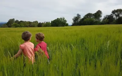 8 beneficis del joc lliure a la natura per als infants